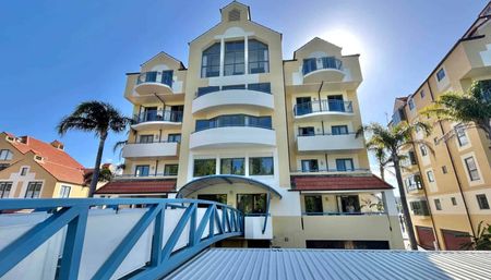 3 Bedroom With Marina Views - Photo 2