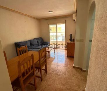 Alquiler de piso en Calle Apolo - Photo 2