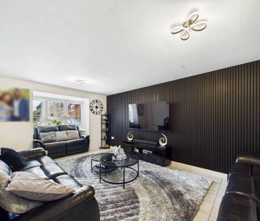 3 bedroom semi-detached house to rent - Photo 2