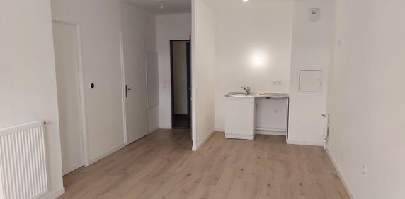 location Appartement T2 DE 39.95m² À MEAUX - Photo 2