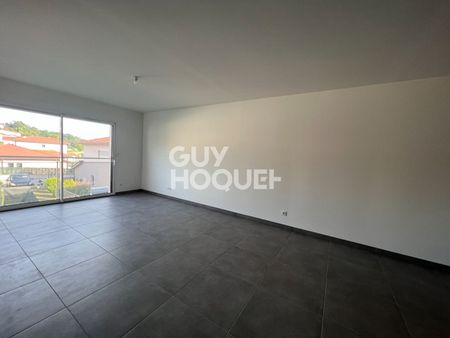 LOCATION : appartement de 3 pièces (76 m²) à L ISLE D ABEAU - Photo 2