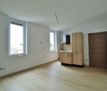 Appartement te huur in Florennes voor € 630 met 1 slaapkamer - Foto 3