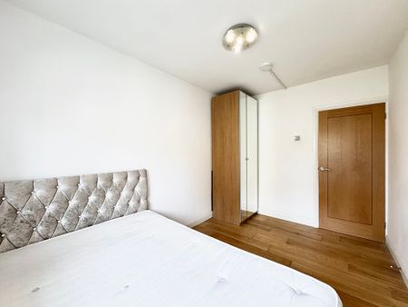 3 Bedroom Apartment, Cavendish Road - Photo 5