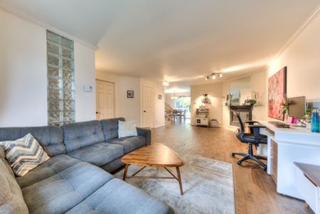 Nouveauté sur le marché Maison à étages à louer - Laval (Chomedey) (Place Renaud) - Photo 3