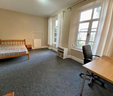 8 bedroom house share to rent - Photo 2