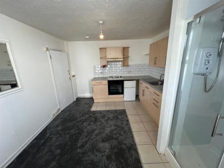 Studio to rent - Photo 4