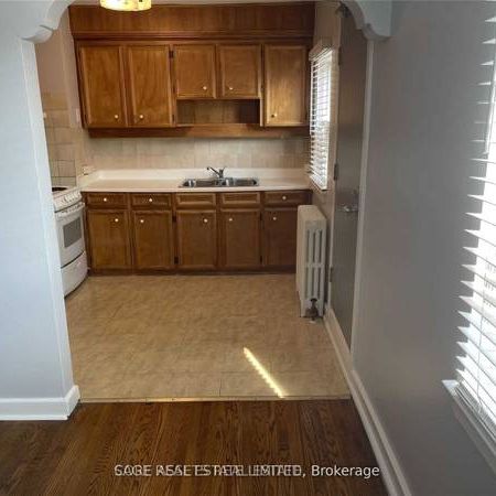 Spacious modern feel heart of bloor st west! - Photo 3