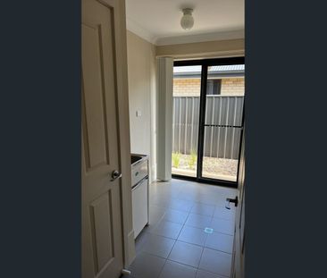 Relaxed Coastal Living with Modern Comfort and Convenience - Photo 4