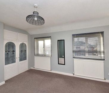 2 bedroom semi-detached house to rent - Photo 5