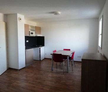 Location Appartement 1 pièce 32m² FREJUS 83600 - Photo 2