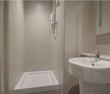 11 Elgin Court, Perton, Wolverhampton, West Midlands, WV6 7XT - Photo 2