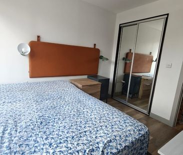 Room in a Shared Flat, Dingwall Road, CR0 - Photo 4