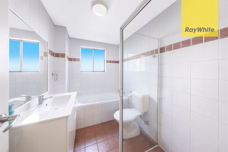 Spacious and Convenient - Photo 5