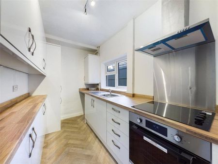 2 bedroom terraced house to rent - Photo 5