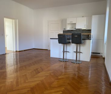 Top ausgestattete Mietwohnung mit Balkon und Parkplatz im Zentrum v... - Foto 1