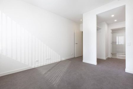 Garden View Apartment - Photo 3