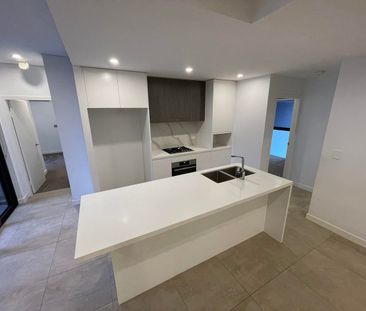 Near New 3 bedroom in Warwick Farm - Photo 4