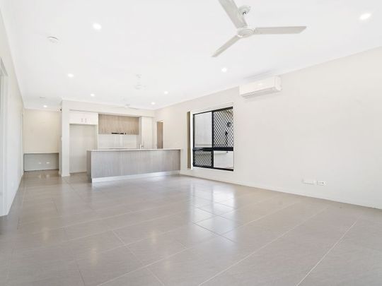 28 Bullita Street, - Photo 1
