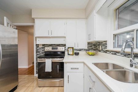 For Lease - 105 Mossbank Drive Unit# Main, Toronto, Ontario - Photo 3