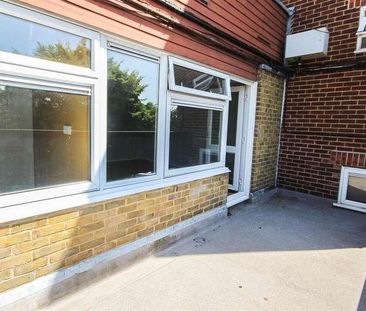 Windermere Avenue, Southampton, SO16 - Photo 2