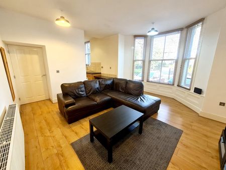 1 Bed Flat, Hartshaw, S60 - Photo 2