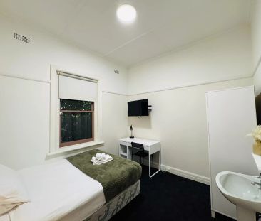Room 7 (Non Ensuite) - Photo 5