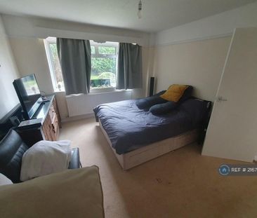 3 bedroom detached house to rent - Photo 4