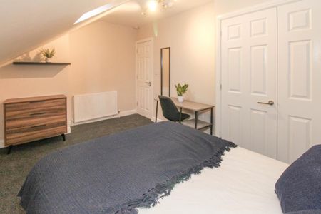 5 bedroom terraced house to rent - Photo 3