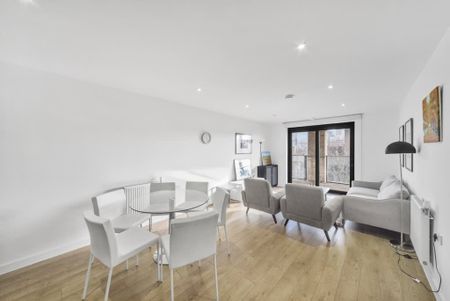 Casson Apartments, Upper North Street E14 - Photo 5