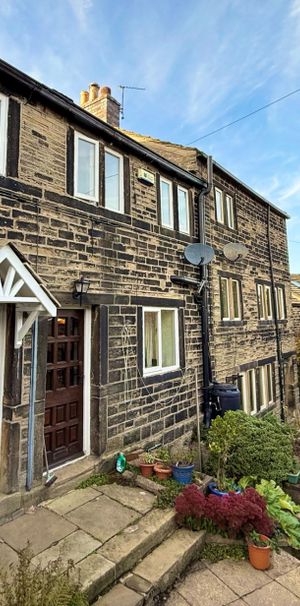 2 bedroom terraced house to rent - Photo 2