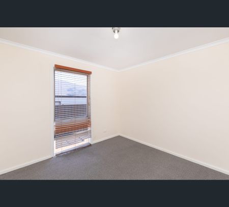 6 Eugene Crescent, Christies Beach, SA 5165 - Photo 4