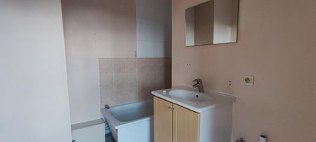 Location Appartement 2 pièces 58m² ELBEUF 76500 - Photo 3