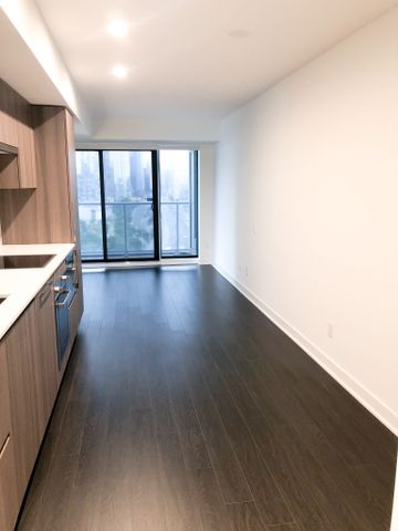 For Lease - 19 Bathurst Street Unit# 1606, Toronto, Ontario - Photo 4