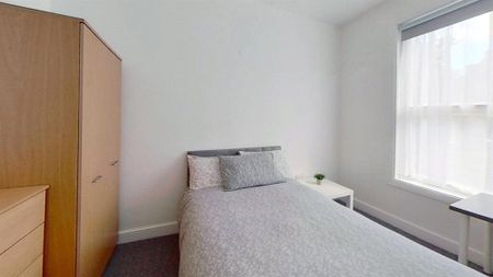 5 bedroom house to rent - Photo 2