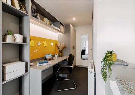 Silver Ensuite - Photo 3