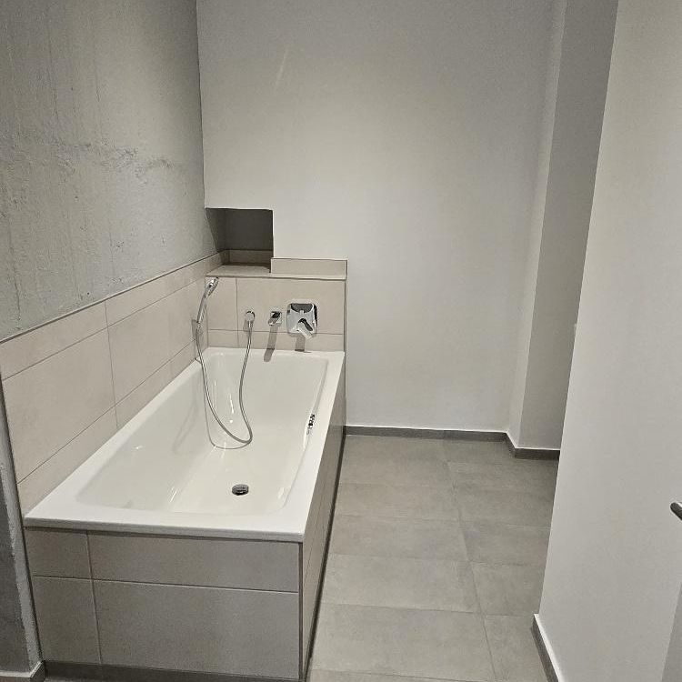 Sanierte Wohnung - Seniorengerecht - Spa- und Wellnessbereich - Photo 1