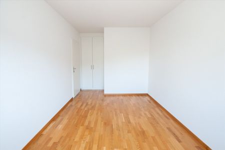 "Zentral beim Bahnhof Solothurn!" - Foto 4