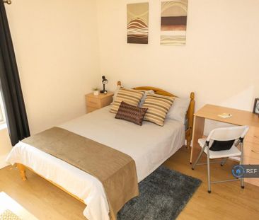 8 bedroom terraced house to rent - Photo 6