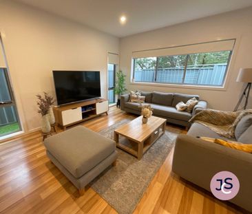 Stylish Family Living - Photo 2