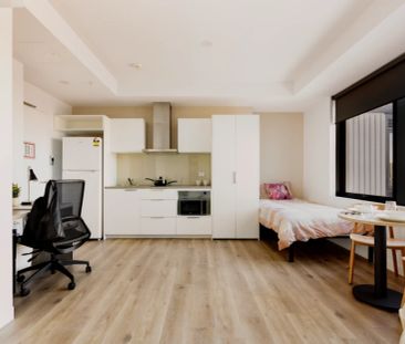 Twin Bed Studio - High Floor - Photo 2