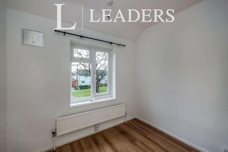 Highclere Avenue, Havant, PO9 - Photo 4