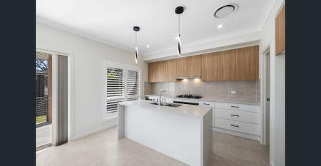 Holding Deposit Received! - Photo 3