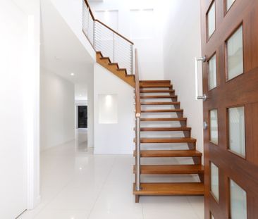 Low-Maintenance Family Home - Photo 1