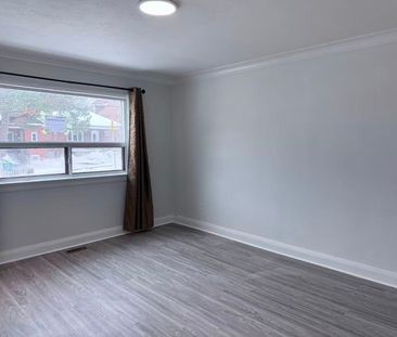 For Lease - 393 Glenholme Avenue Unit# (Main), Toronto, Ontario - Photo 4