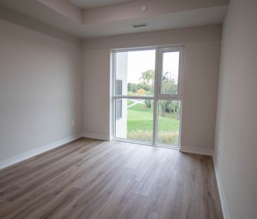 **BEAUTIFUL** 2 BEDROOM CONDO IN ST. CATHARINES!! - Photo 2