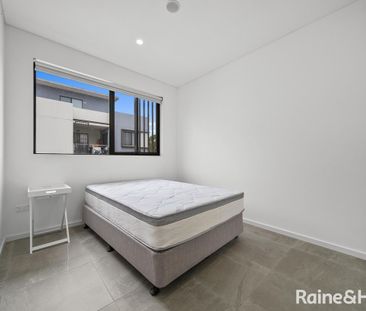 Two Spacious Three Bedroom Apartments to Choose From! - Photo 4