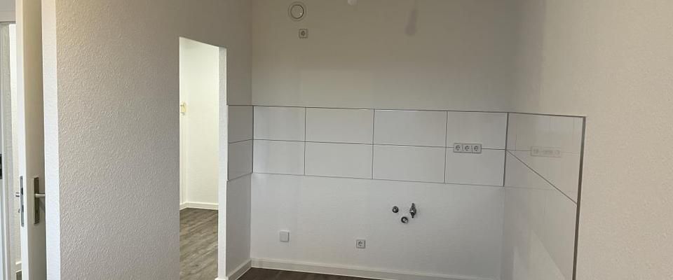 Ab sofort - sanierte 2-Zimmer-Wohnung zu vermieten! - Photo 1