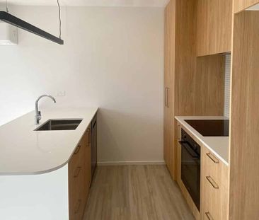 City Fringe Townhouse - Photo 3