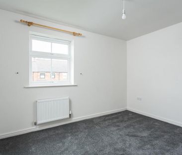 2 bedroom semi-detached house to rent - Photo 3