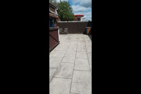2 Bed Terraced House, Mccready Drive, M5 - Photo 4